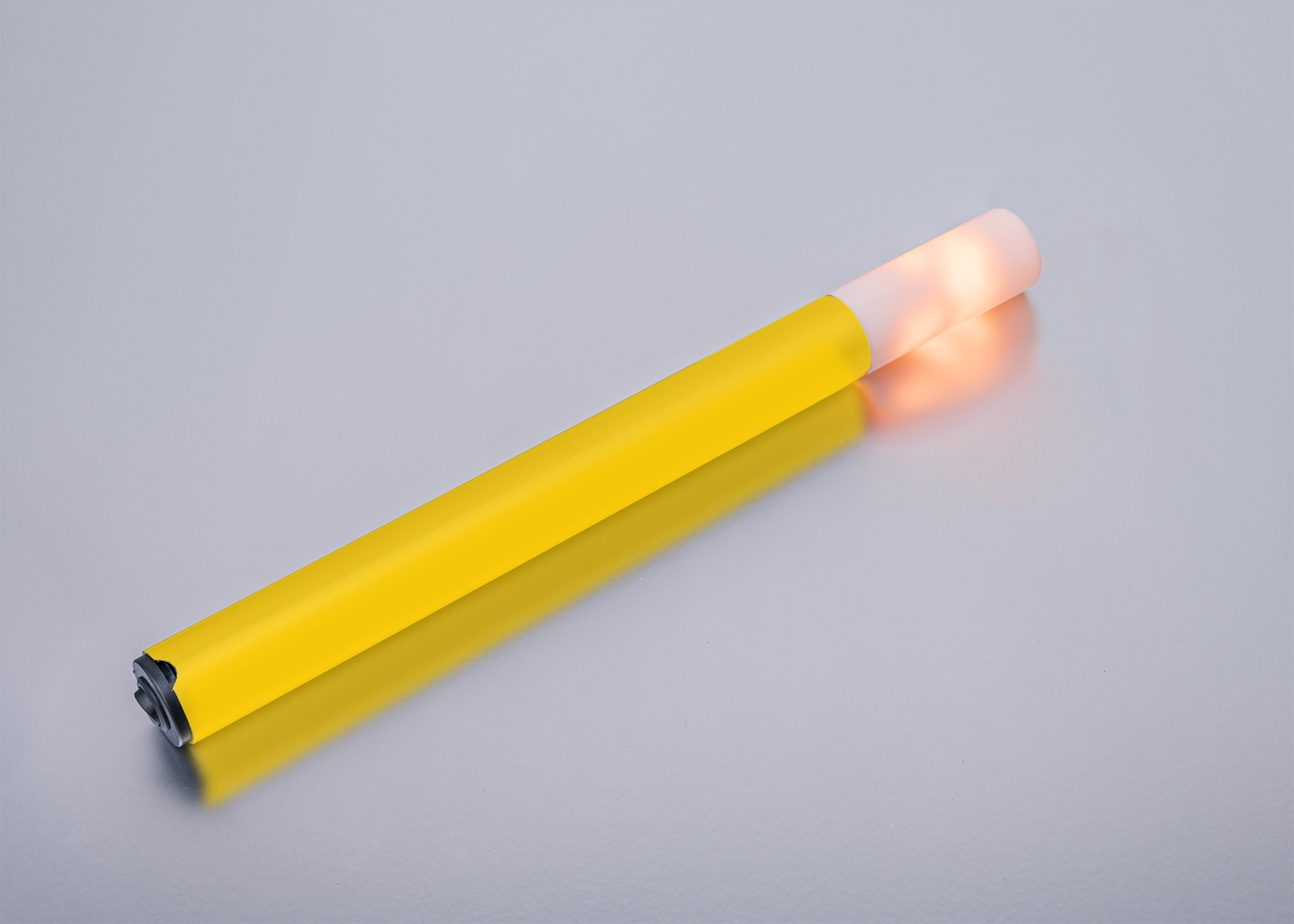LED Fackel kleine Flamme Länge 430 mm gelber Schaft