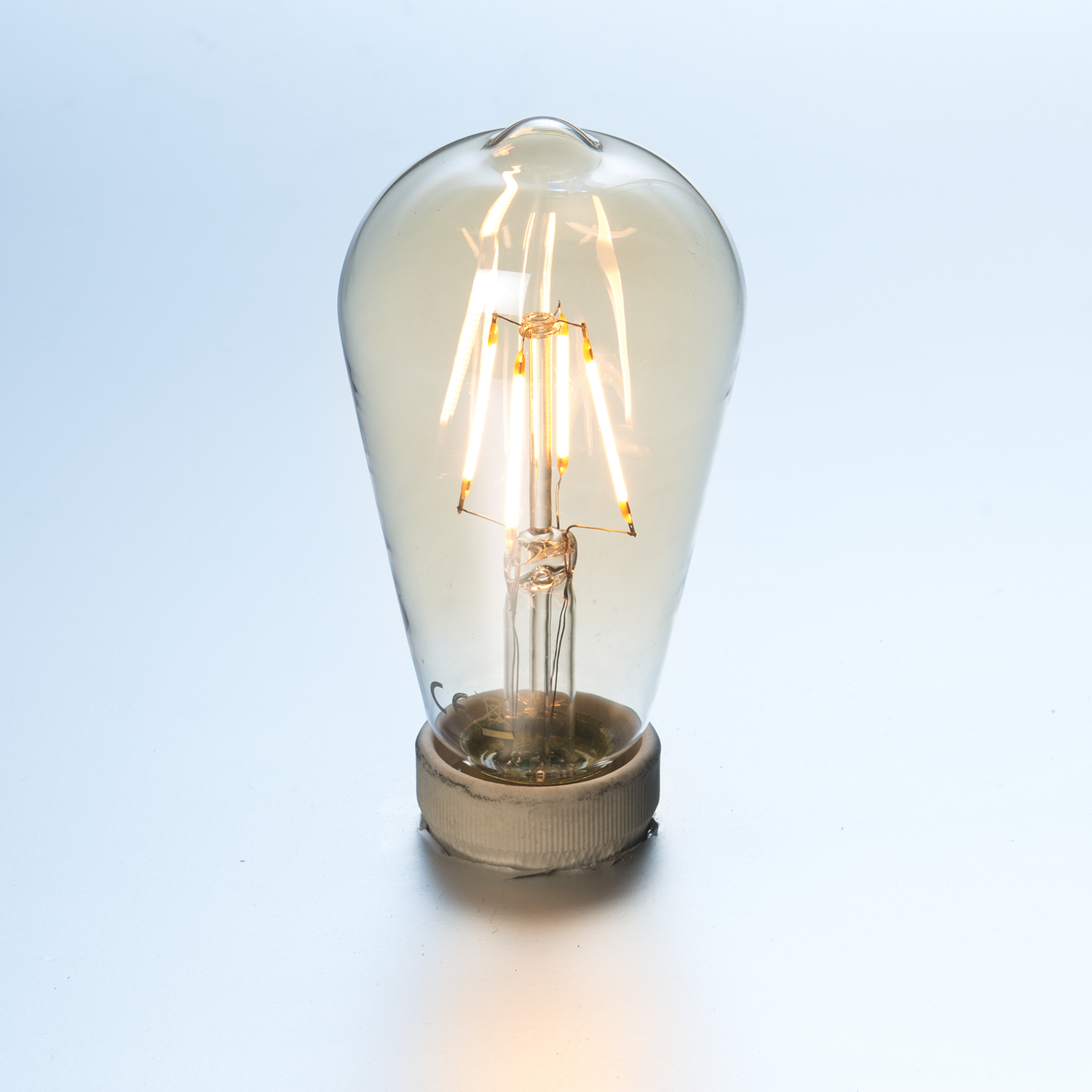LED Glühlampe Fadenlampe ST64 Retro 4 W GOLDEN E27 400 Lumen warmweiß